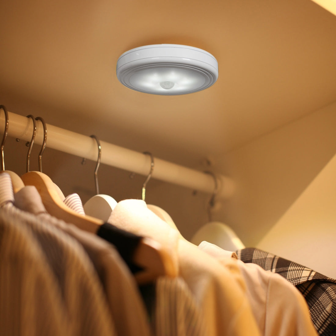 0.3W-White-Light-Round-Shape-LED-PIR-Sensor-Light-,-6-LEDs-30-LM-SMD-3528-for-Cabinets