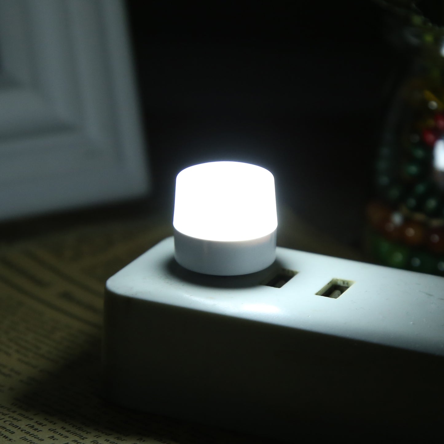 100LM-LED-USB-Mini-Night-Light-(White-Light)