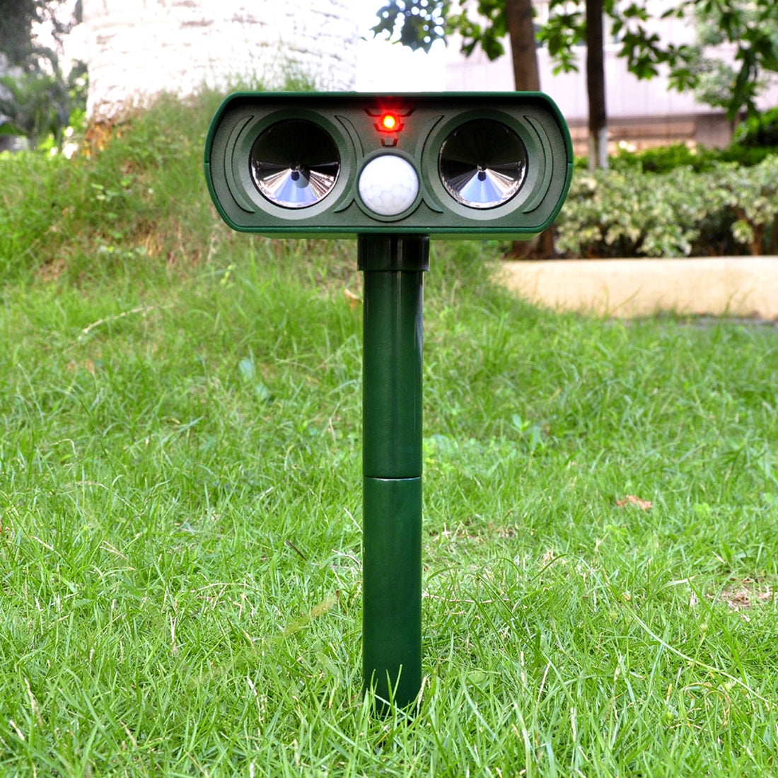 2-PCS-Powerful-Ultrasonic-Solar-powered-Animal-Repeller-With-PIR-Sensor-&-Light-Sensor,-Got-the-CE-/-ROHS-Certification