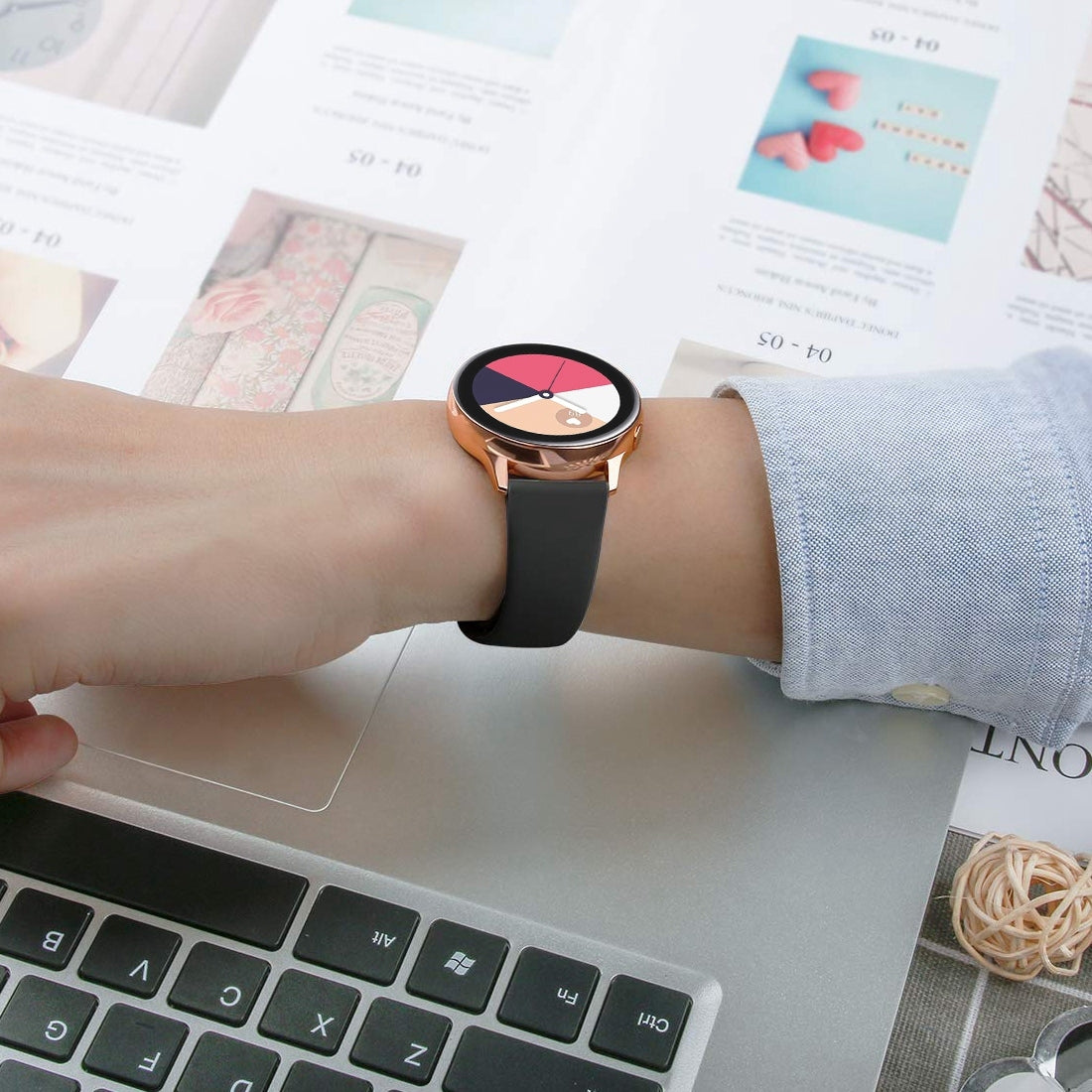 For-Samsung-Galaxy-Watch-Active2-Bluetooth-Version-44mm-Smart-Watch-Solid-Color-Silicone-Watch-Band,-Size:L-(Black)