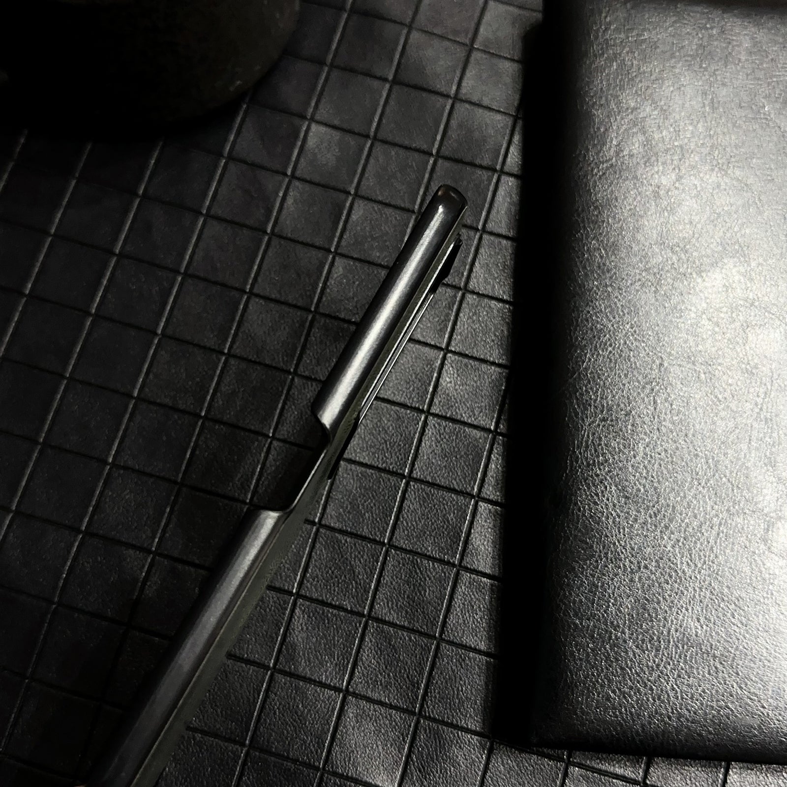 For-Honor-Magic-V2-RSR-Porsche-Design-Crazy-Horse-Pattern-Folding-Leather-Phone-Case(Black)