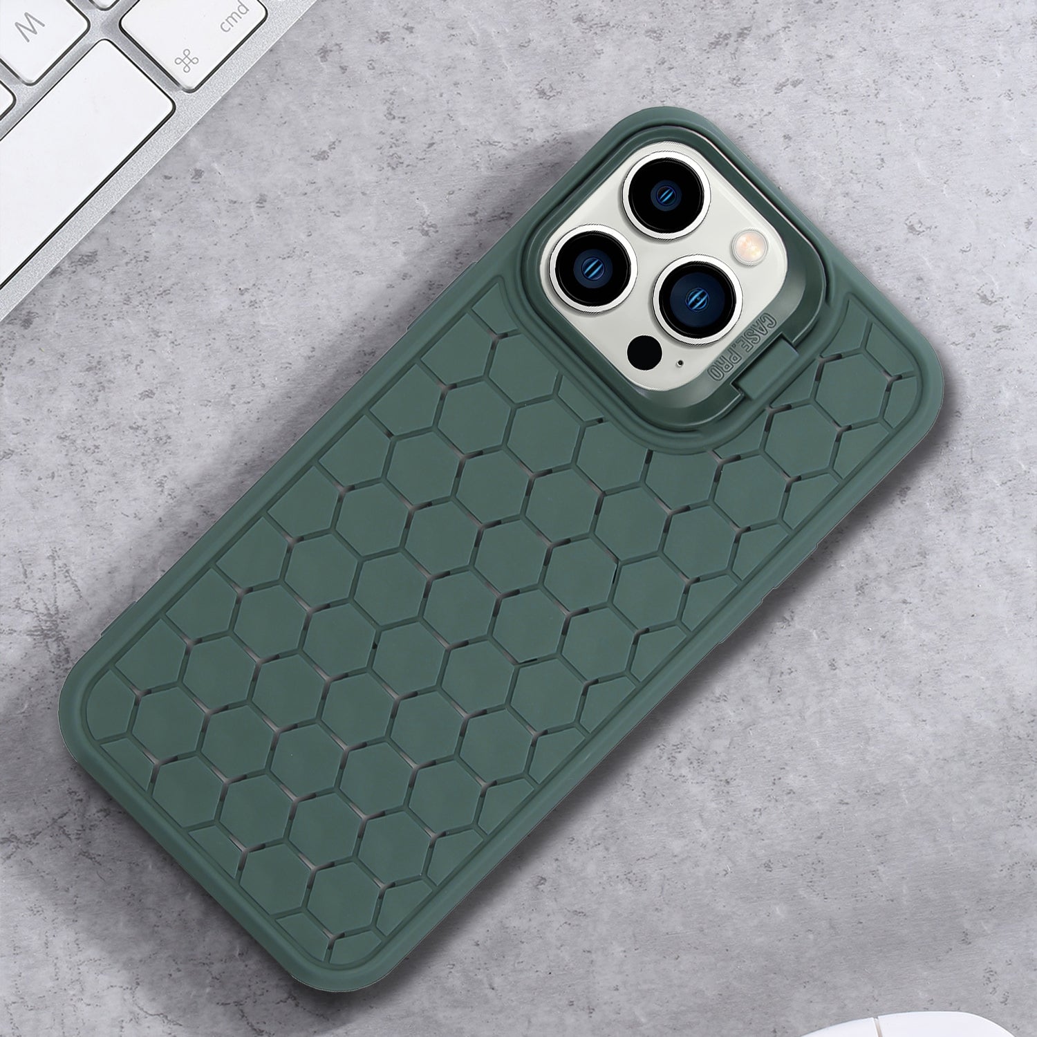 For-iPhone-16-Pro-Honeycomb-Radiating-Lens-Holder-TPU-Phone-Case(Green)