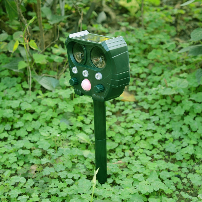 USB-Solar-Ultrasonic-Outdoor-Insect-Repellent-And-Mouse-Repellent(Animal-Repellent)