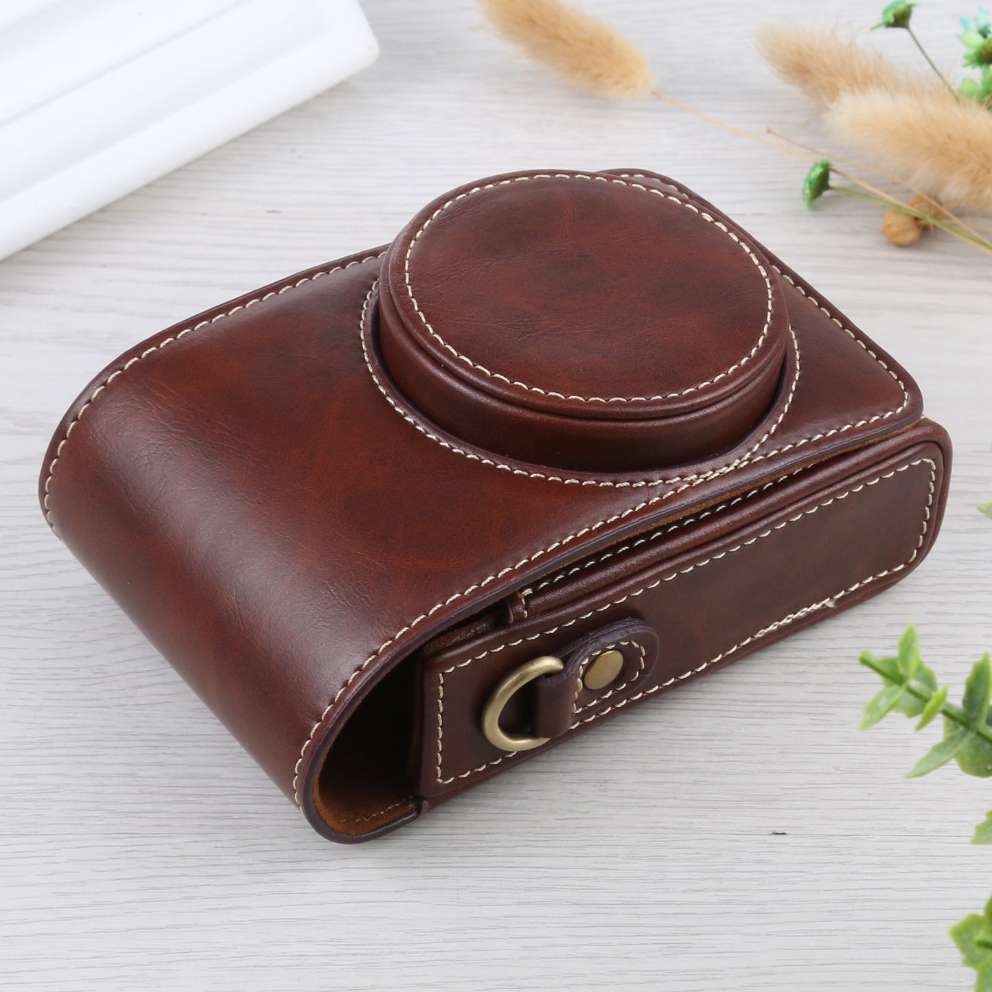 Vertical-Flip-Full-Body-Camera-PU-Leather-Case-Bag-with-Strap-for-Ricoh-GR-III-/-GRII,-Sony-ZV-1-/-DSC-RX100M7-/-RX100M6-/-RX100M5-/-RX100M2-(Coffee)