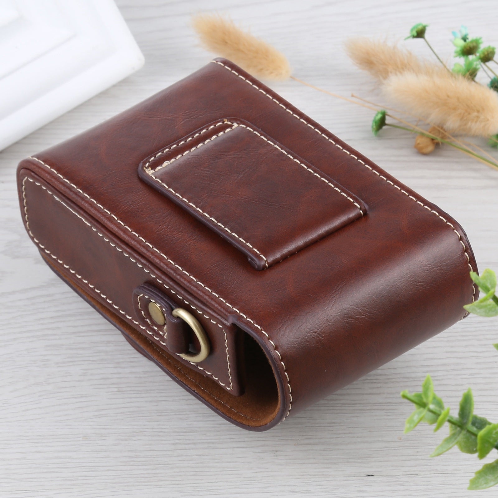 Vertical-Flip-Full-Body-Camera-PU-Leather-Case-Bag-with-Strap-for-Ricoh-GR-III-/-GRII,-Sony-ZV-1-/-DSC-RX100M7-/-RX100M6-/-RX100M5-/-RX100M2-(Coffee)
