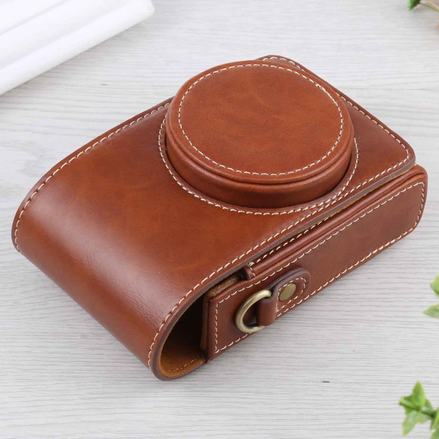 Vertical-Flip-Full-Body-Camera-PU-Leather-Case-Bag-with-Strap-for-Ricoh-GR-III-/-GRII,-Sony-ZV-1-/-DSC-RX100M7-/-RX100M6-/-RX100M5-/-RX100M2-(Brown)