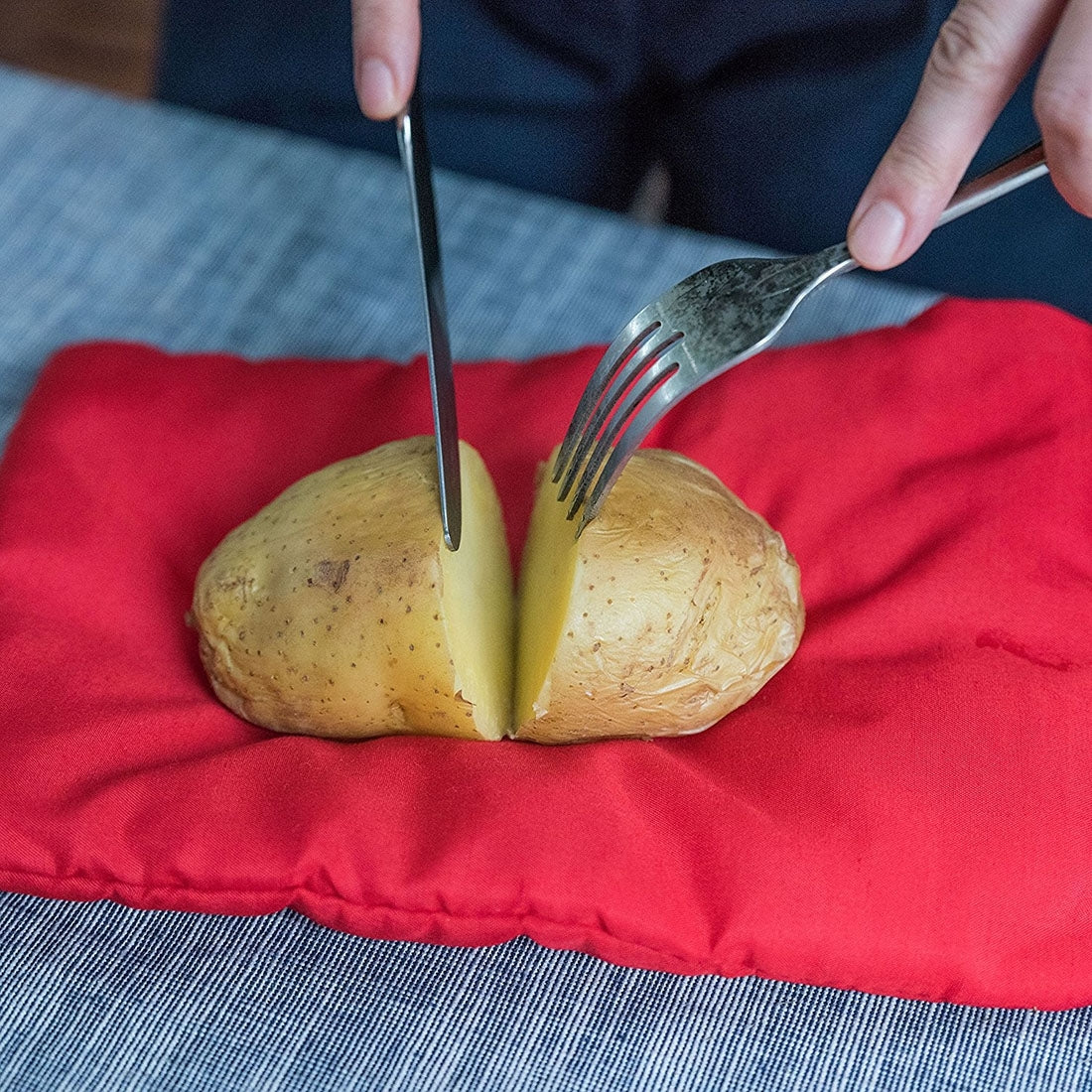Washable-Reusable-Microwave-Potato-Cooker-Bag-(Cooks-Up-to-4-Potatoes-At-The-Same-Time),-Size:-26.7*17.6cm(Red)